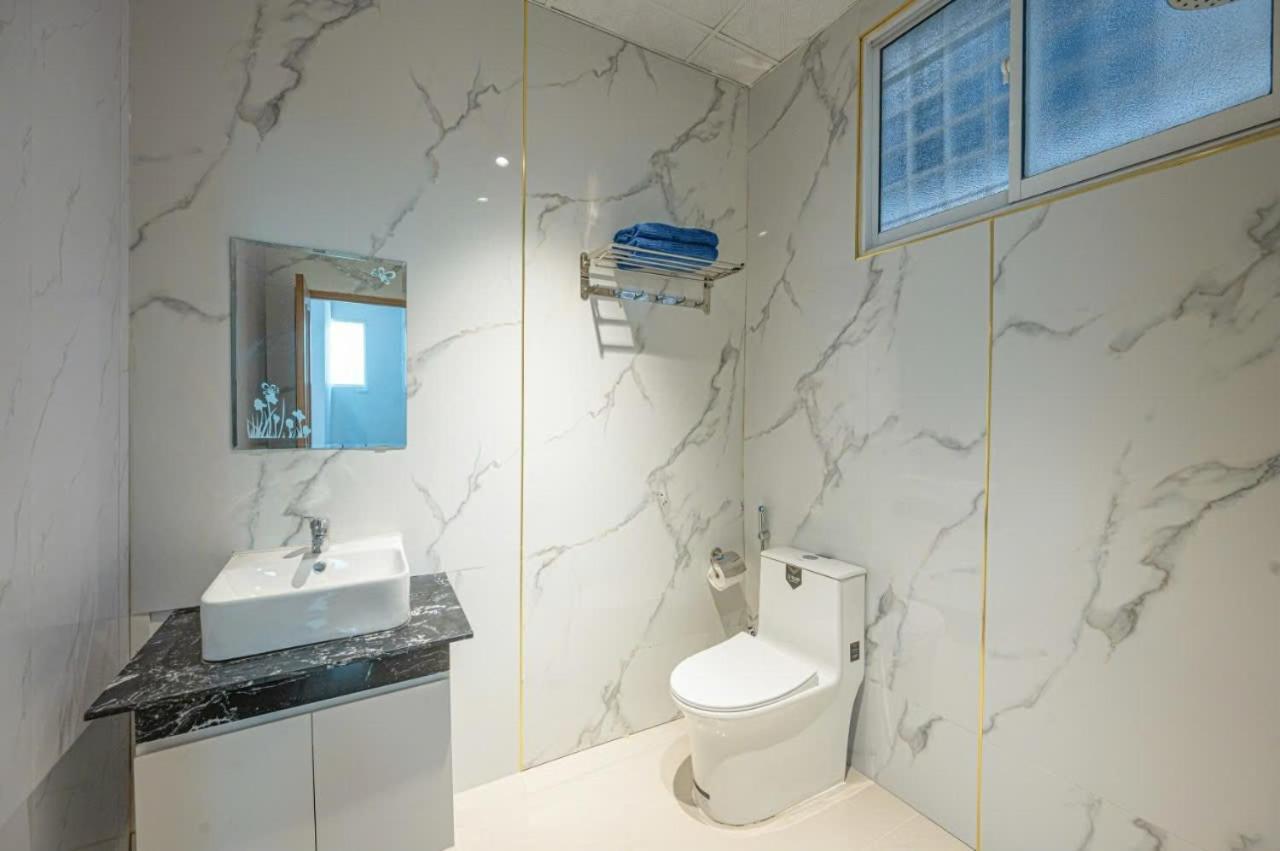 Q Hotel & Apartment Han Market Danang Exterior photo