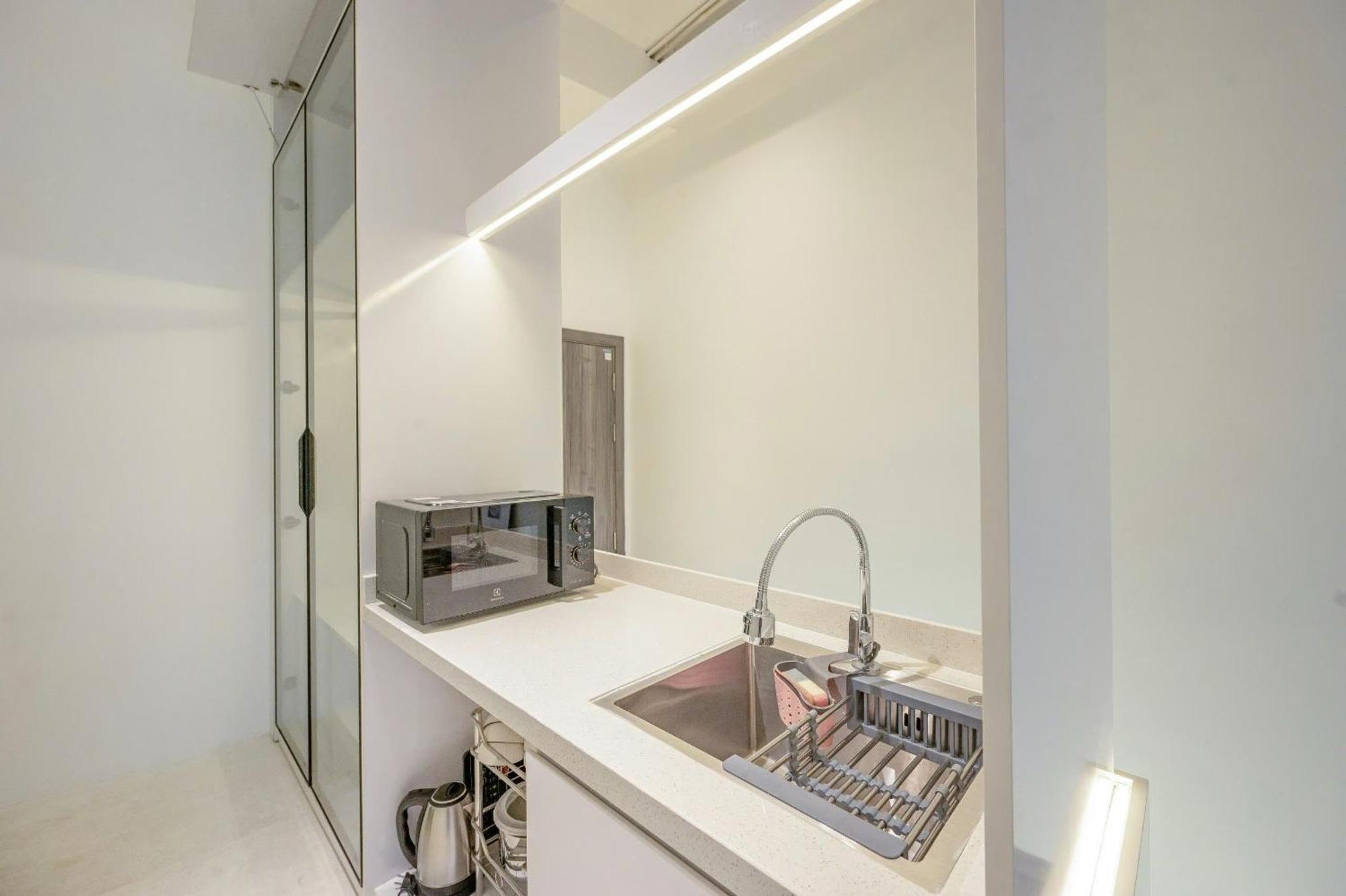 Q Hotel & Apartment Han Market Danang Exterior photo