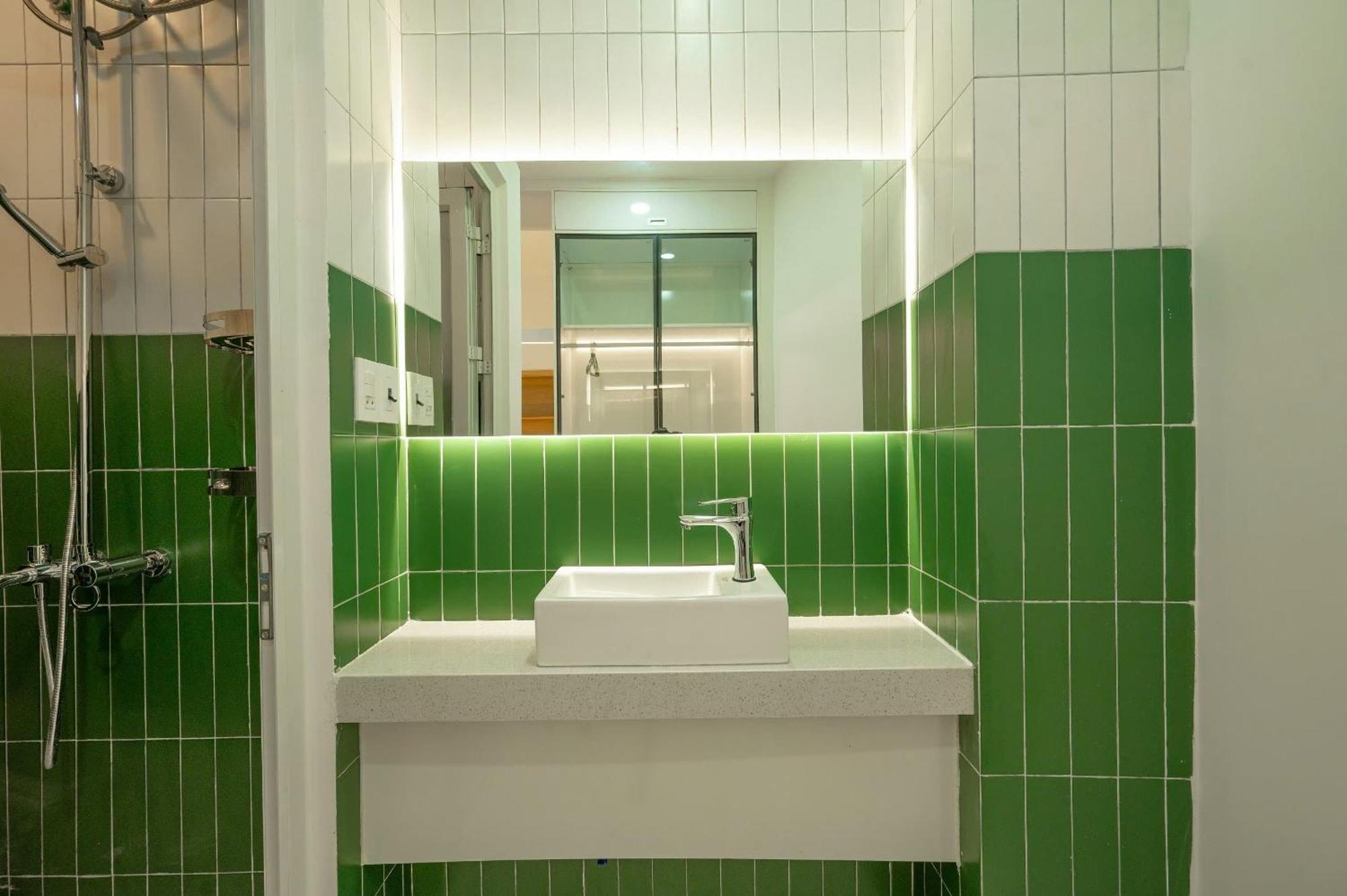 Q Hotel & Apartment Han Market Danang Exterior photo